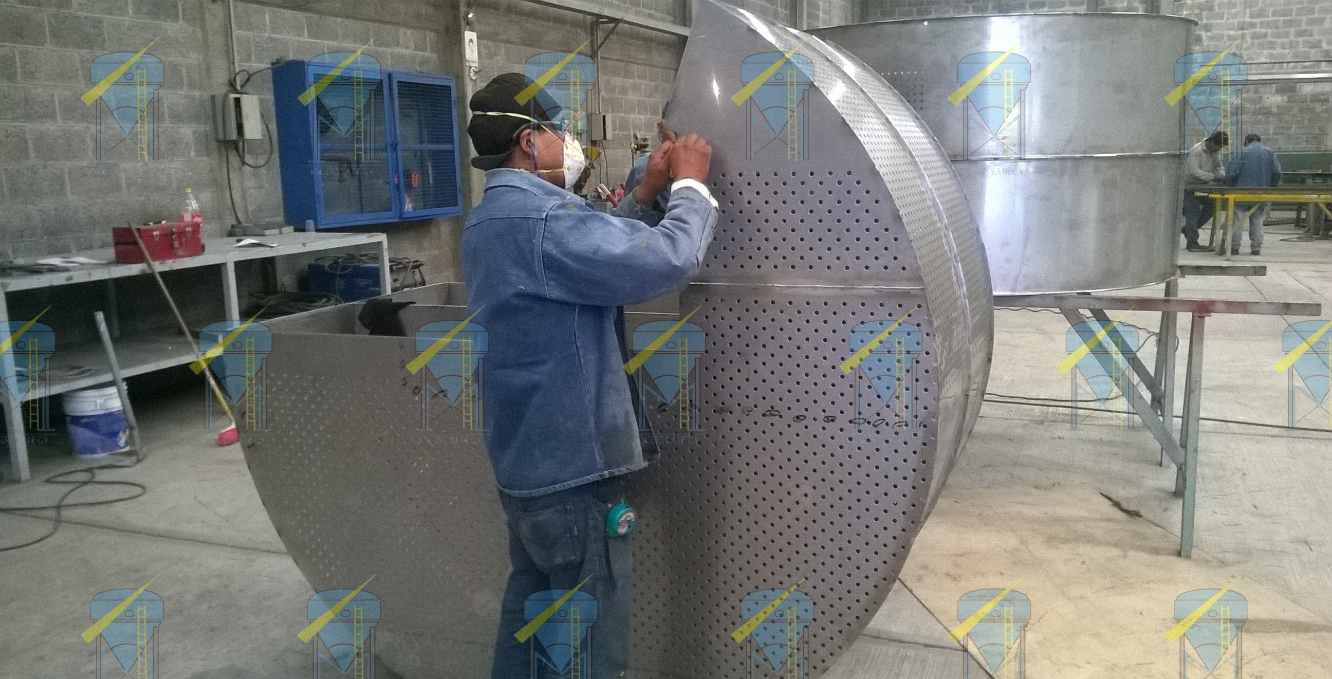 Tina industrial para procesamiento de textiles